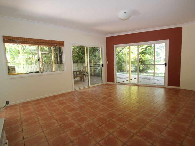 8 Shelcott Street, Toogoom QLD 4655