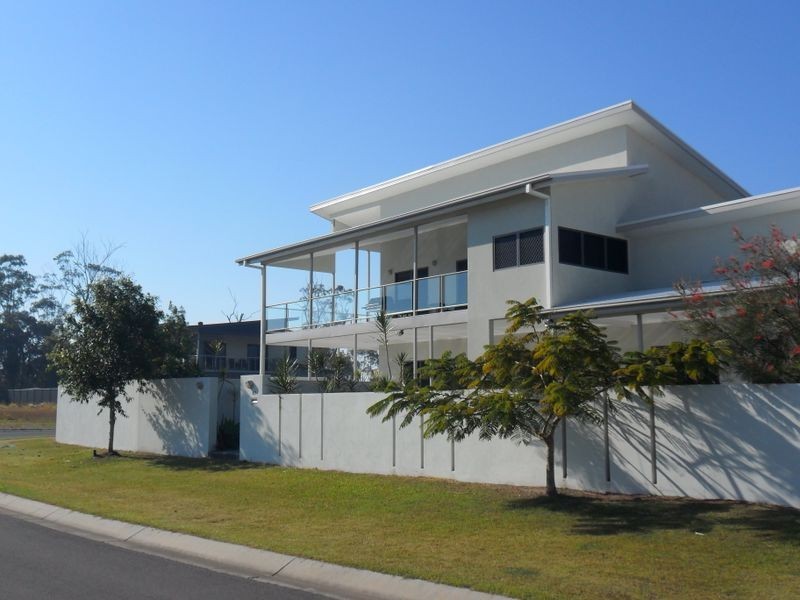 112 Riverview Drive, Burrum Heads QLD 4659