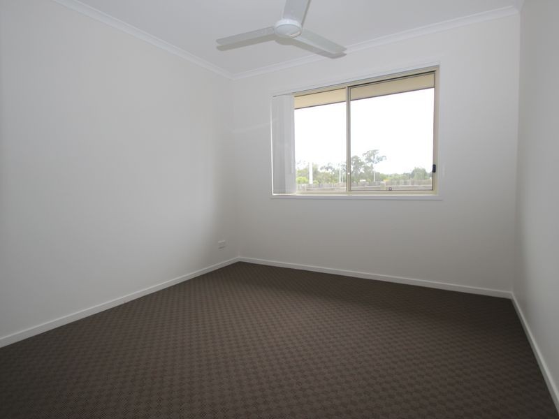 13 Parakeet Circuit, Kawungan QLD 4655