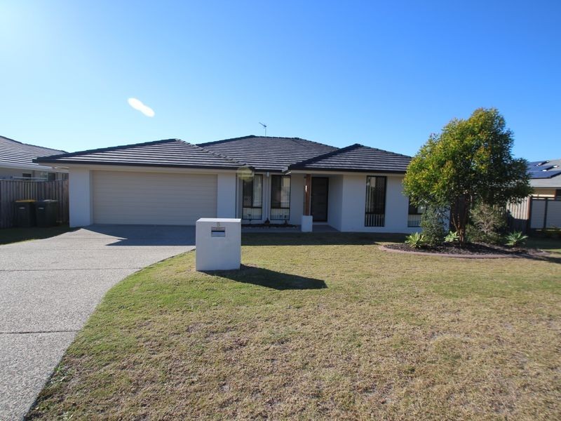 8 Parkview Street, Wondunna QLD 4655