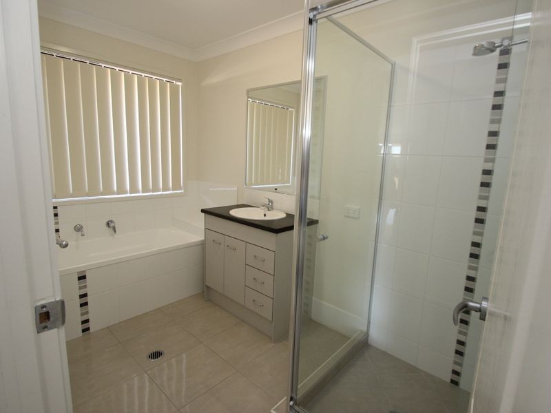 8 Parkview Street, Wondunna QLD 4655