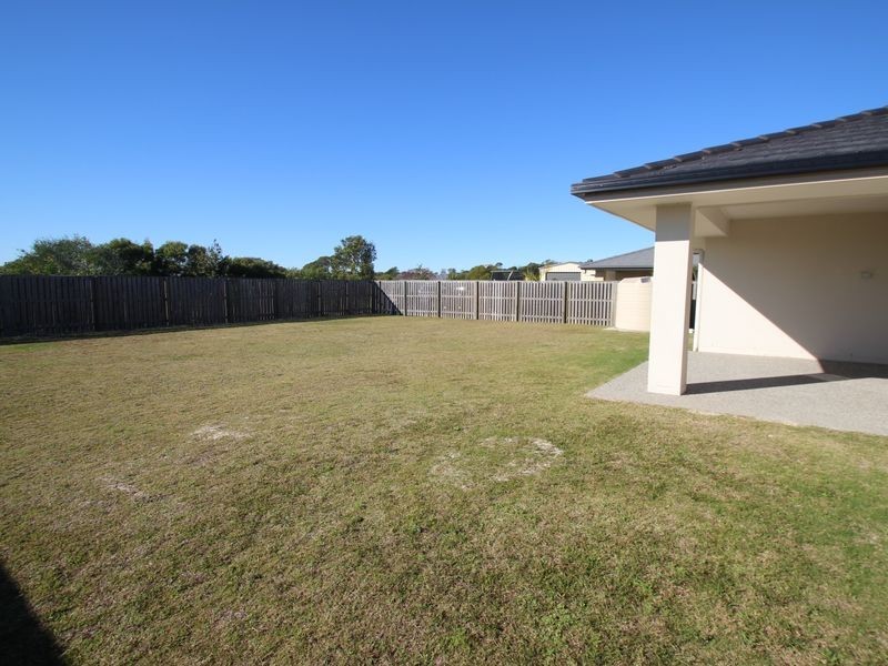 8 Parkview Street, Wondunna QLD 4655