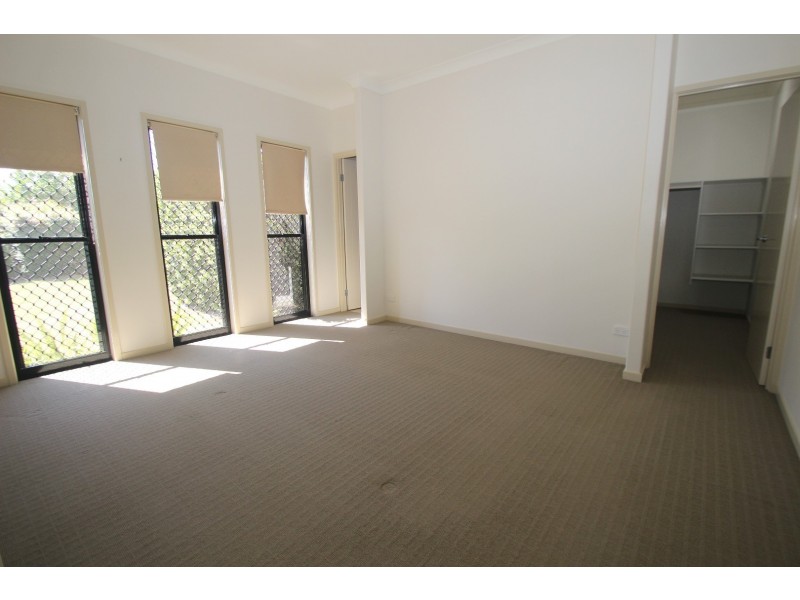 5 Seaside Circuit, Toogoom QLD 4655