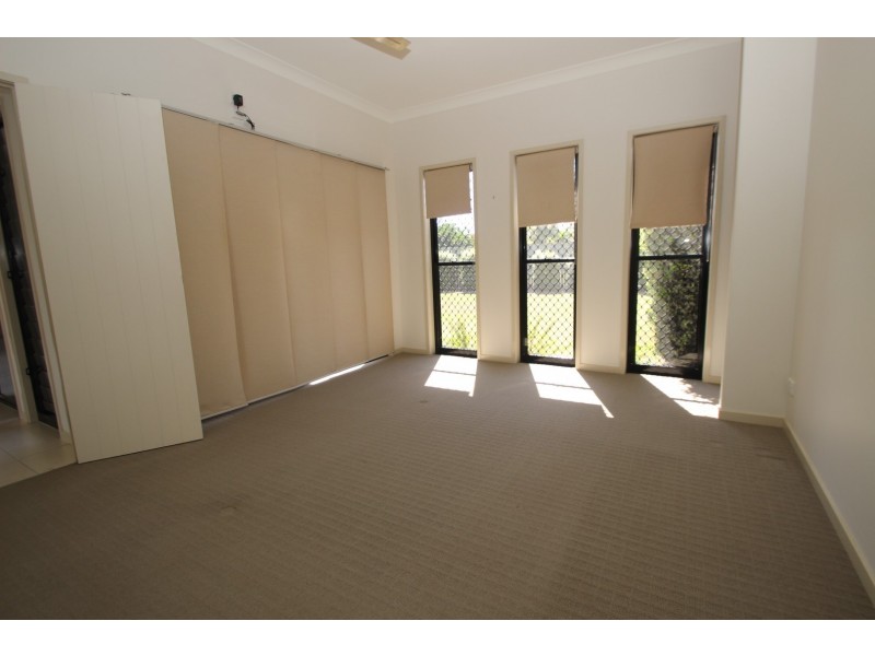 5 Seaside Circuit, Toogoom QLD 4655