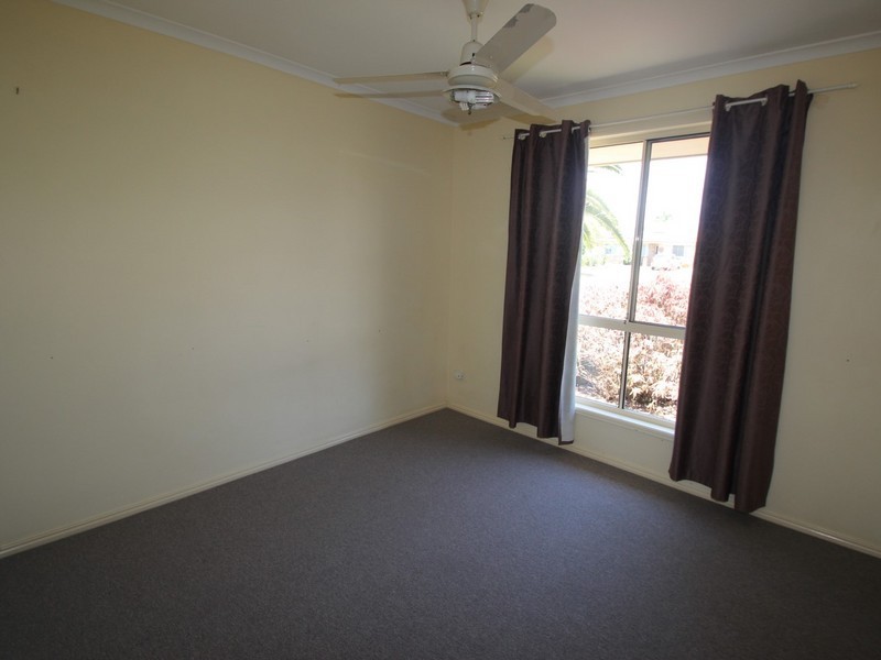 71 Banksia Street, Point Vernon QLD 4655