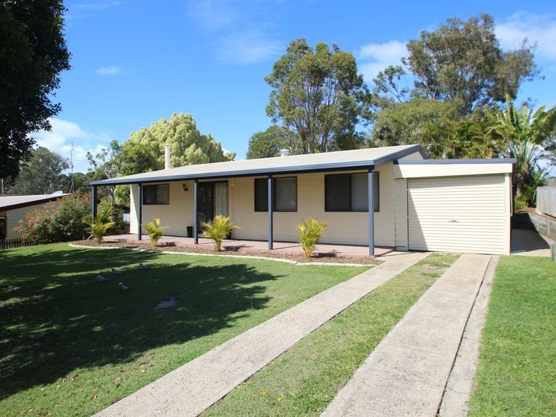 6 Diana Place, Urangan QLD 4655