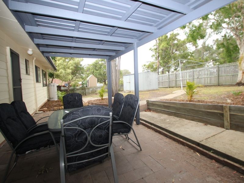 6 Diana Place, Urangan QLD 4655