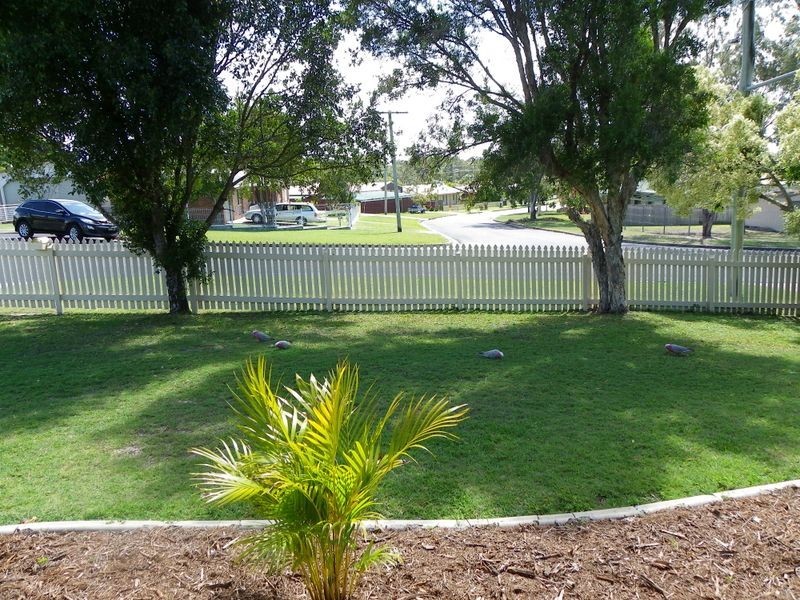 6 Diana Place, Urangan QLD 4655