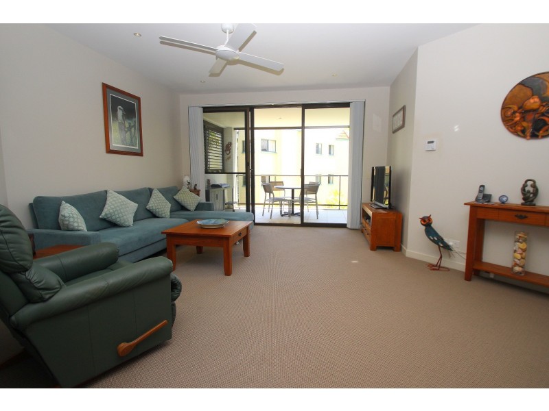 Unit 303/468 Esplanade, Torquay QLD 4655
