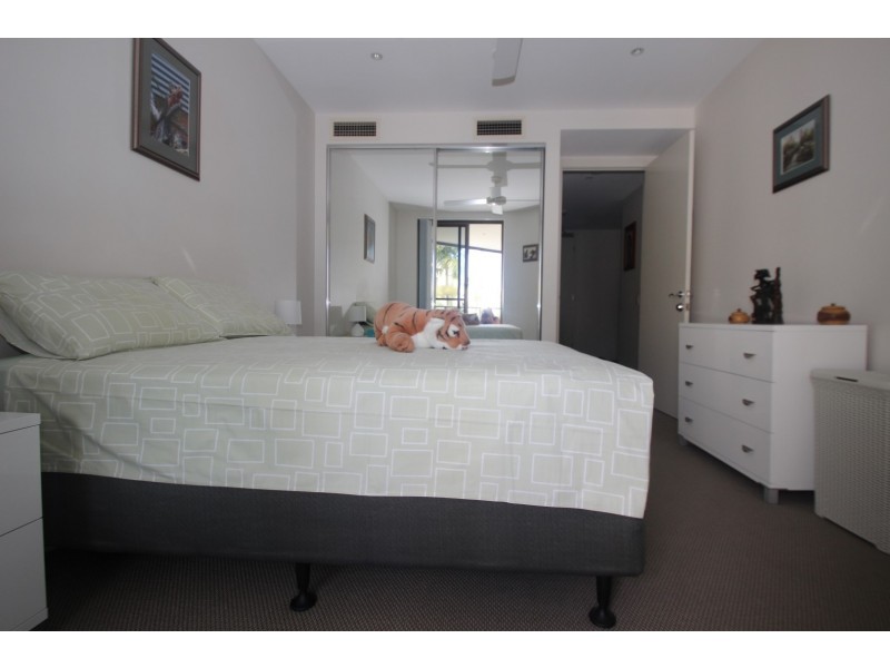 Unit 303/468 Esplanade, Torquay QLD 4655