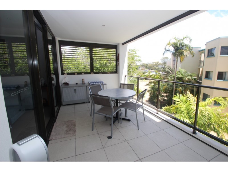 Unit 303/468 Esplanade, Torquay QLD 4655