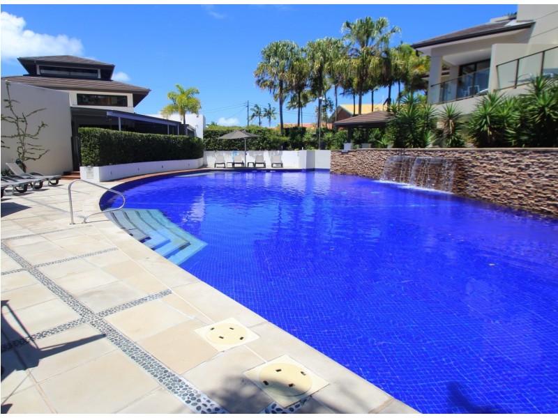 Unit 303/468 Esplanade, Torquay QLD 4655