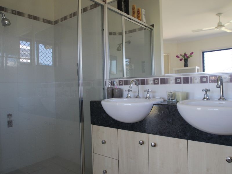 8 Kirriemuir Court, Kawungan QLD 4655