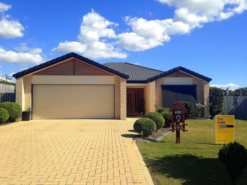 44 Picadilly Cct, Urraween QLD 4655