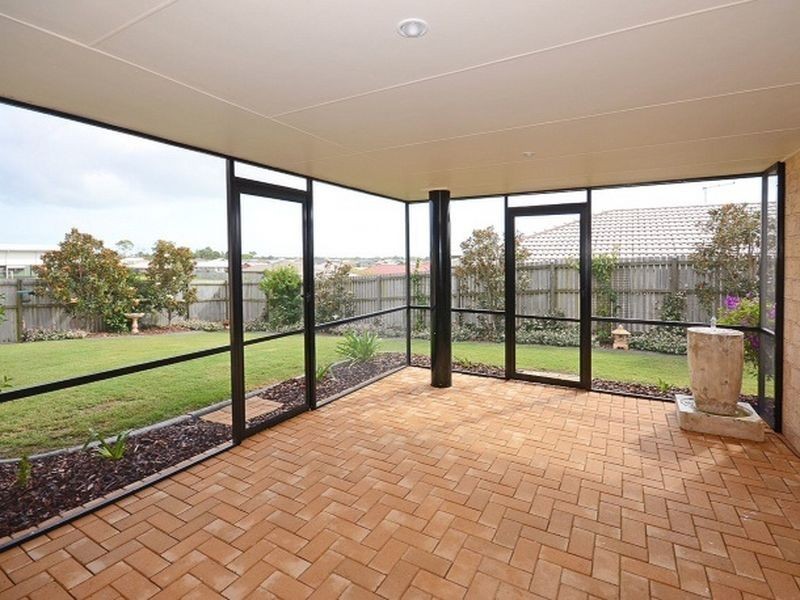 44 Picadilly Cct, Urraween QLD 4655