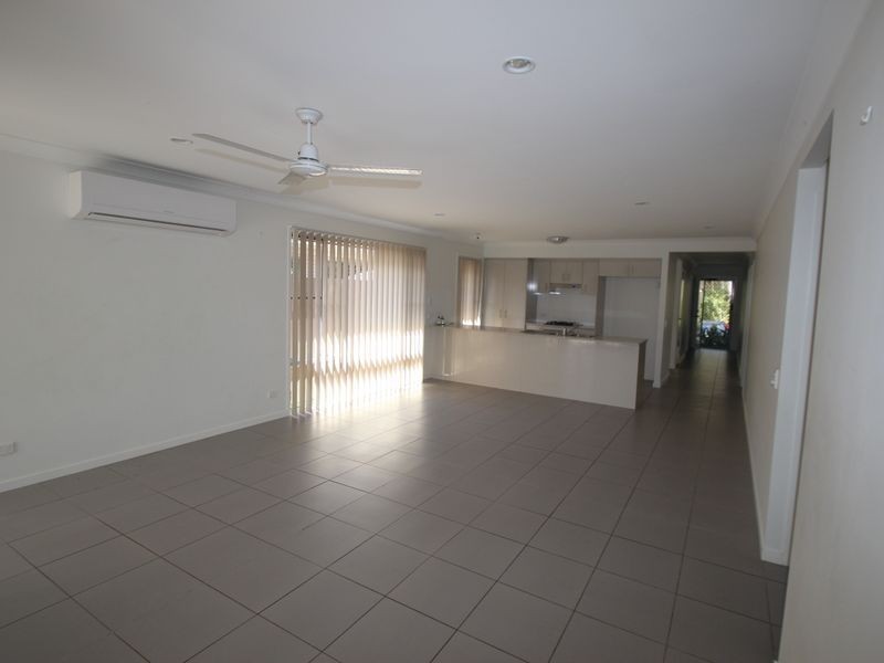 4 Roebuck Street, Urraween QLD 4655