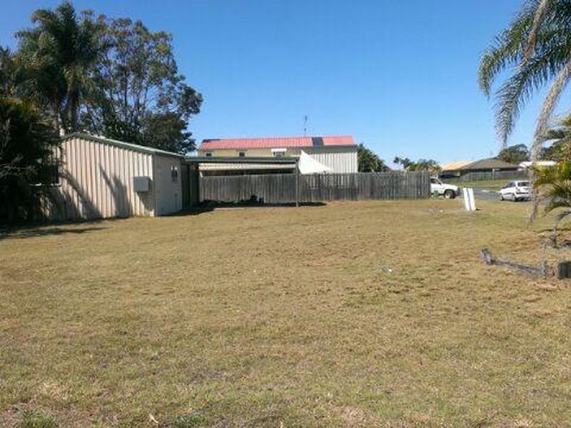 1 Seaspray Court, Urangan QLD 4655