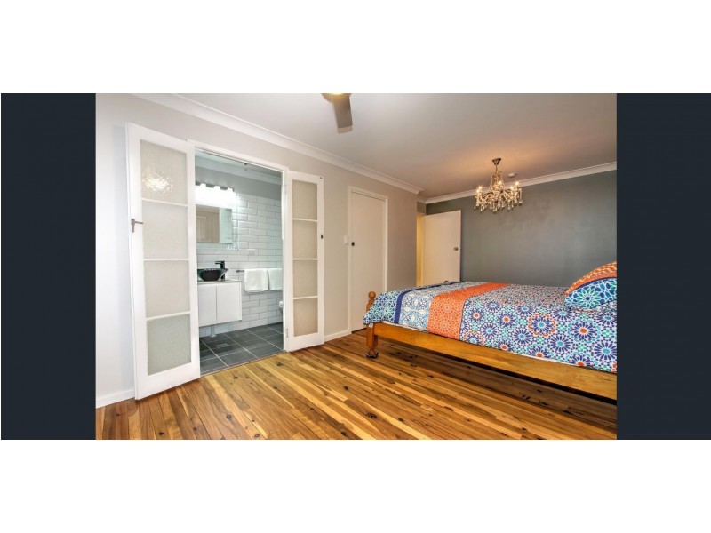 24 Holiday Parade, Scarness QLD 4655