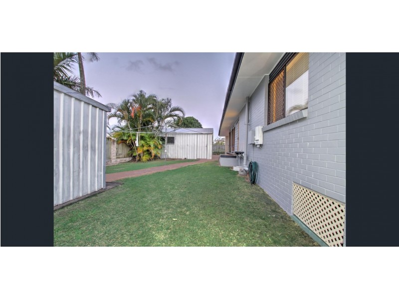 24 Holiday Parade, Scarness QLD 4655