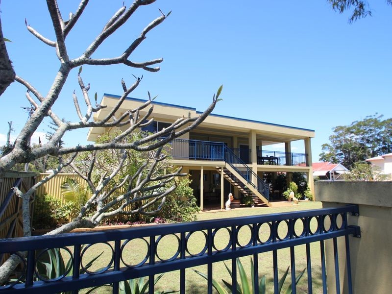 34 Burrum Street, Burrum Heads QLD 4659