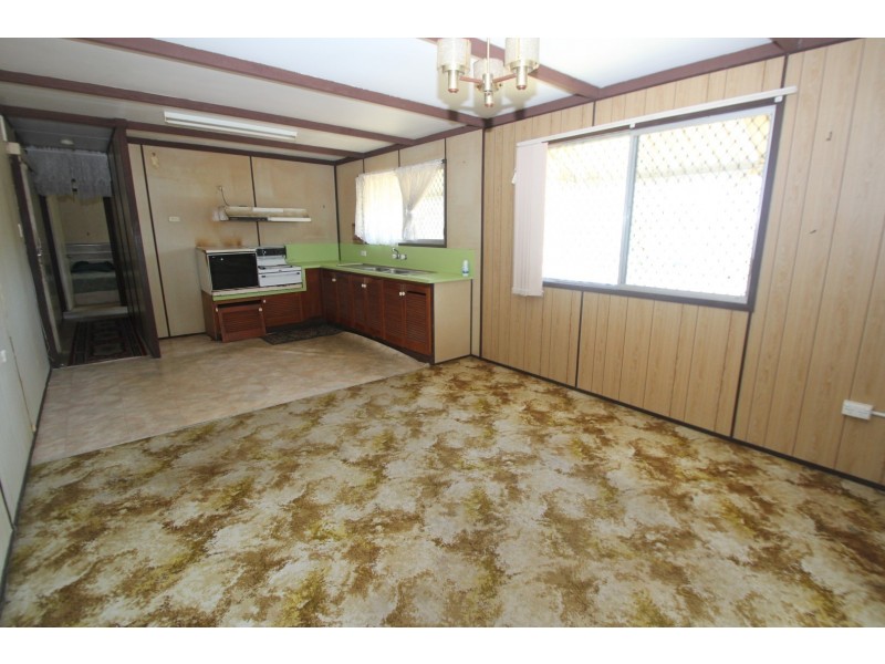 1 Clarke Street, Pialba QLD 4655