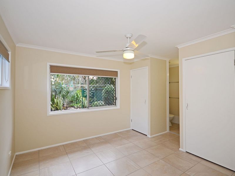 19b Limpus Street, Urangan QLD 4655