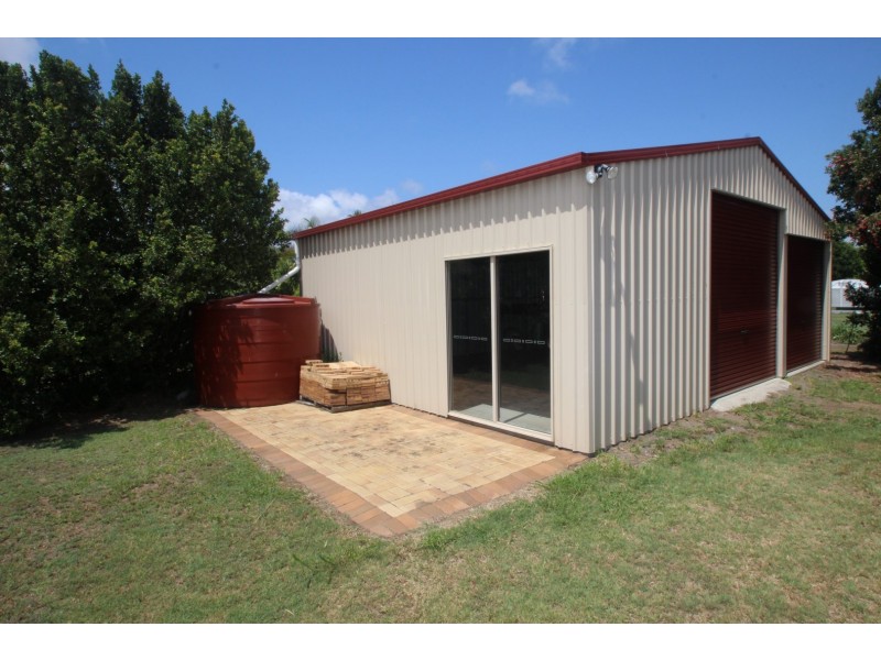 4 Seahorse Circuit, Booral QLD 4655