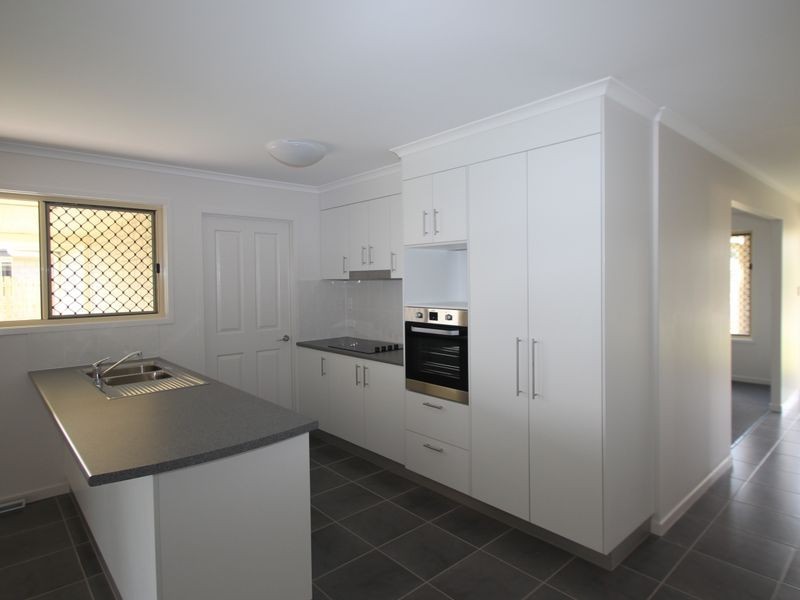 12 Mueller Close, Urraween QLD 4655