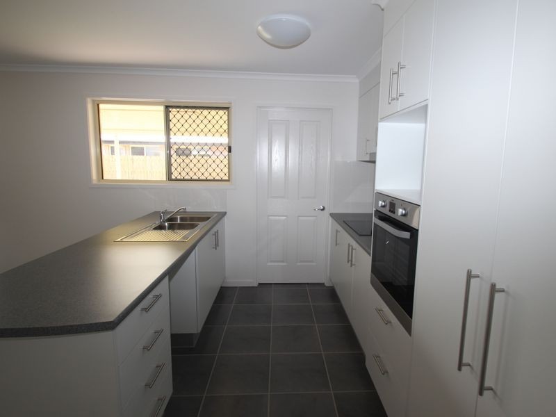 12 Mueller Close, Urraween QLD 4655