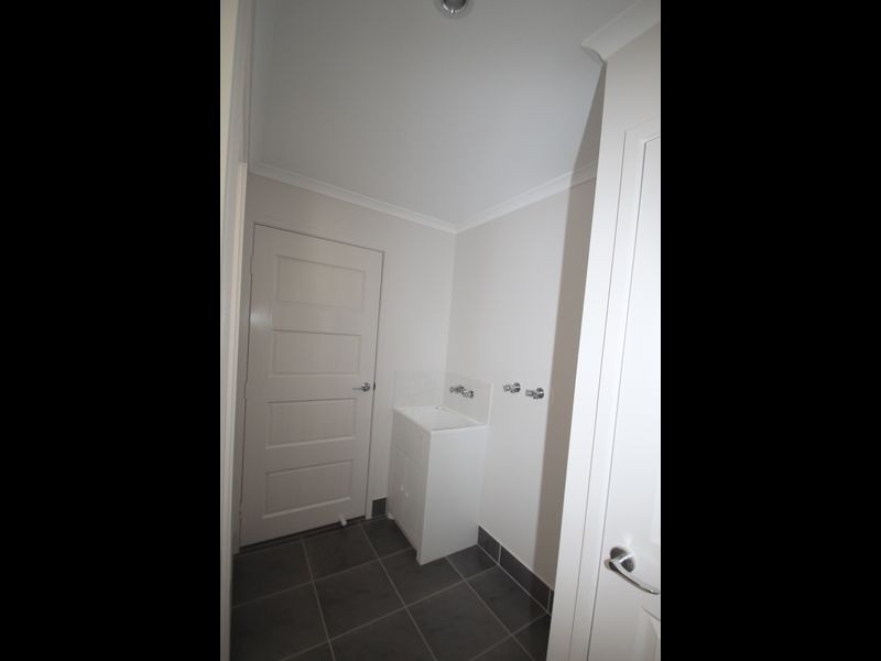 12 Mueller Close, Urraween QLD 4655