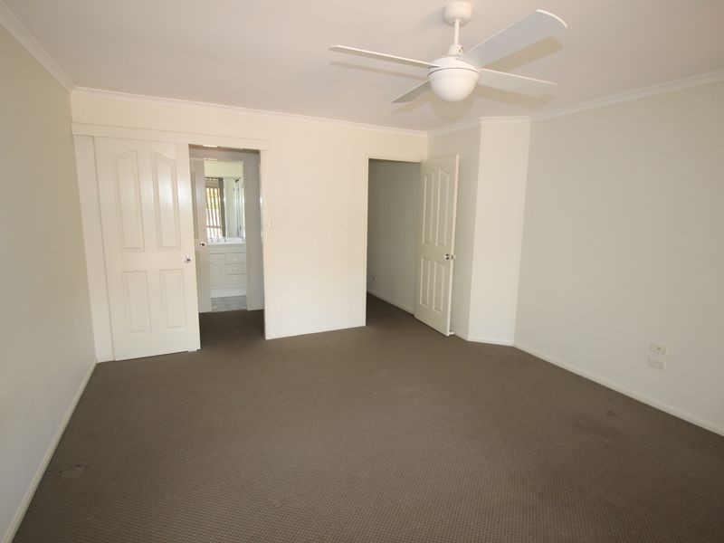 4 Seahorse Circuit, Booral QLD 4655