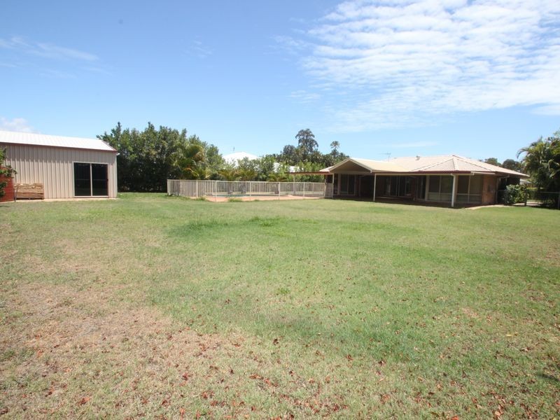 4 Seahorse Circuit, Booral QLD 4655
