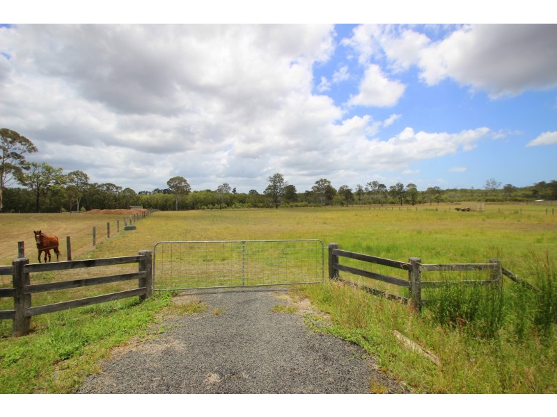 16 Karinya Circuit, Sunshine Acres QLD 4655