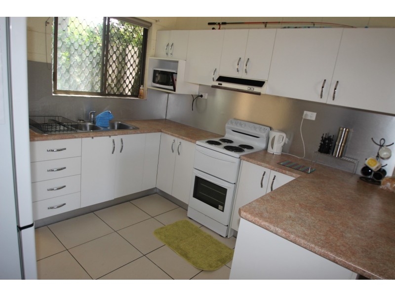Unit 6/25 Hervey Street, Scarness QLD 4655