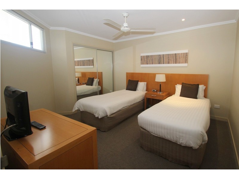 Unit 210/569 Charlton Esplanade, Urangan QLD 4655