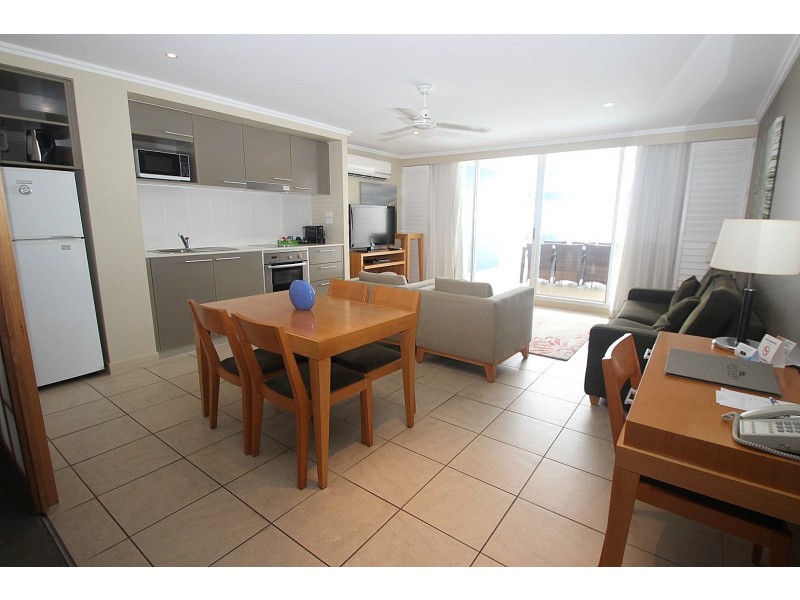 Unit 210/569 Charlton Esplanade, Urangan QLD 4655