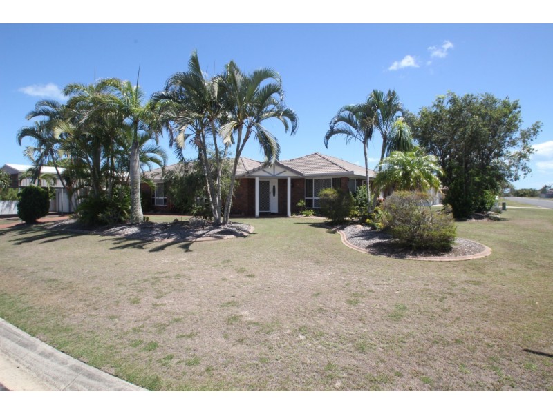 74 Ladbroke Crescent, Urangan QLD 4655