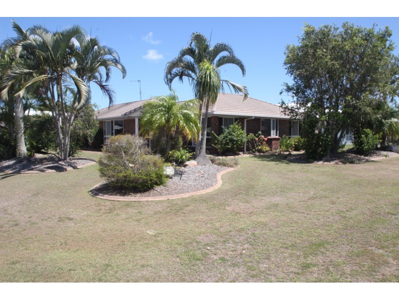 74 Ladbroke Crescent, Urangan QLD 4655