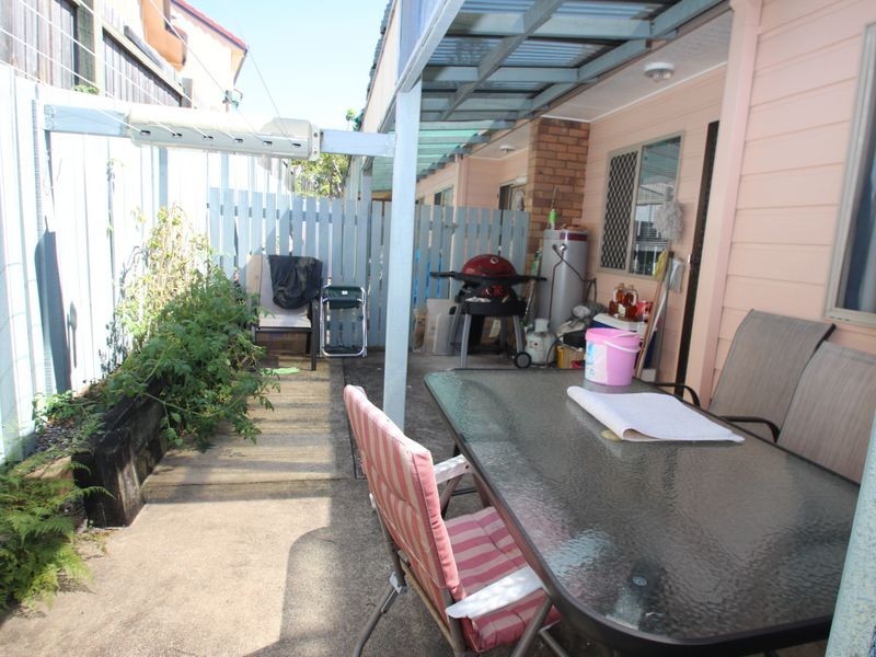 2/5 Freshwater Street, Scarness QLD 4655