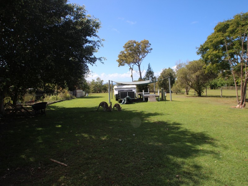 20 Beacon Road, Booral QLD 4655