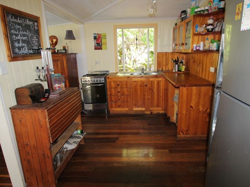 247 Torquay Terrace, Torquay QLD 4655