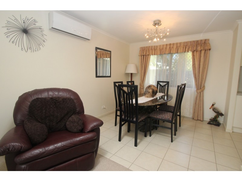 4 Picadilly Cct, Urraween QLD 4655