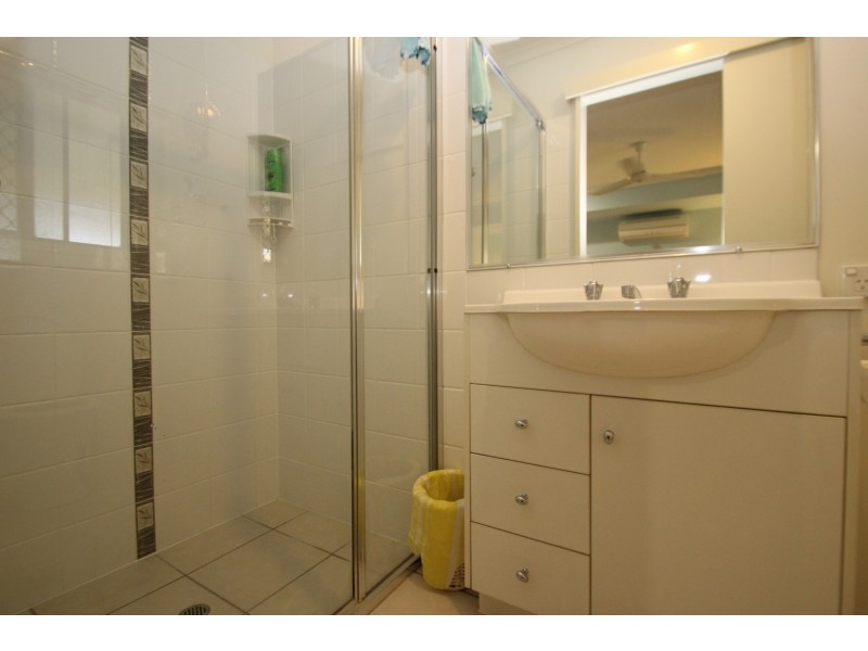 4 Picadilly Cct, Urraween QLD 4655