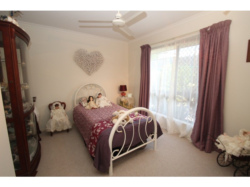 4 Picadilly Cct, Urraween QLD 4655