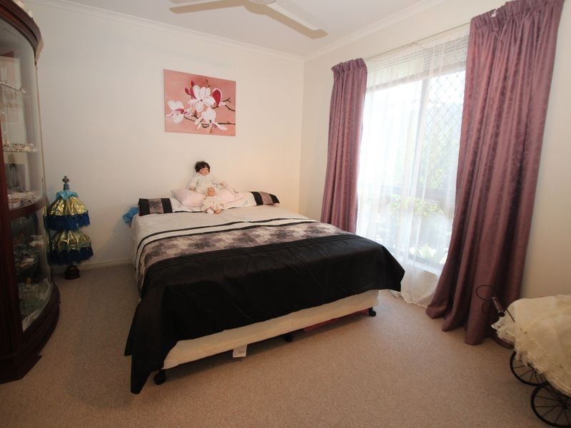 4 Picadilly Cct, Urraween QLD 4655