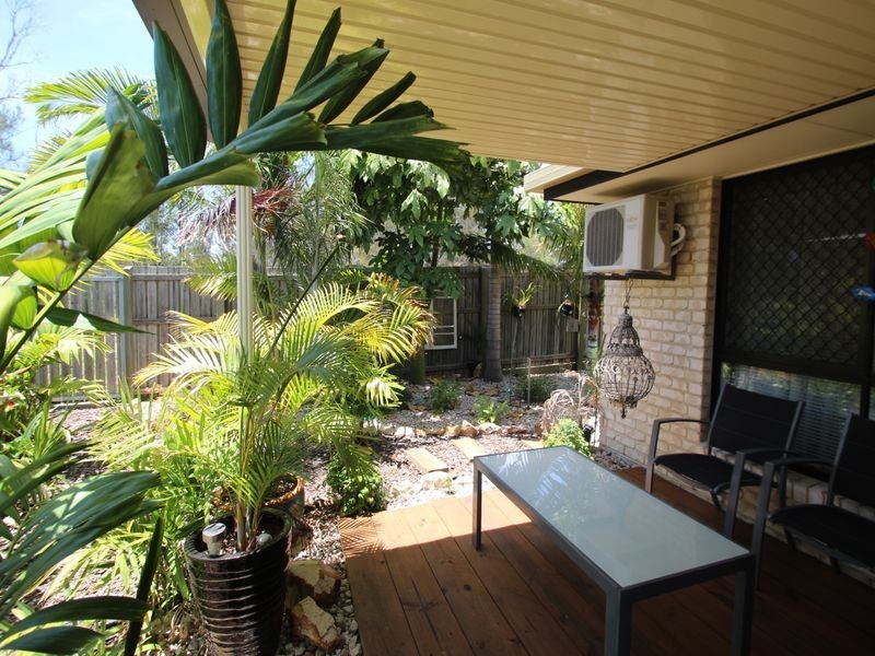 4 Picadilly Cct, Urraween QLD 4655