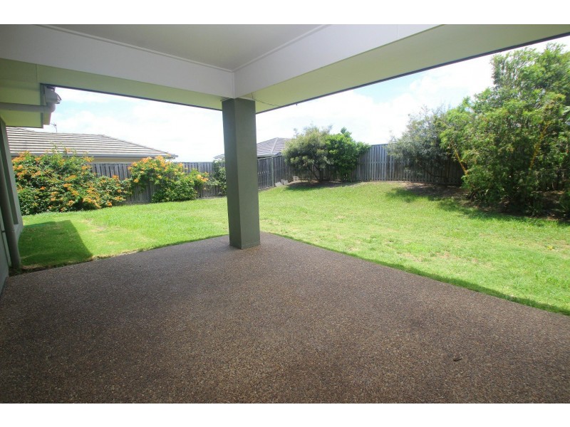 11 Parkhill Avenue, Wondunna QLD 4655