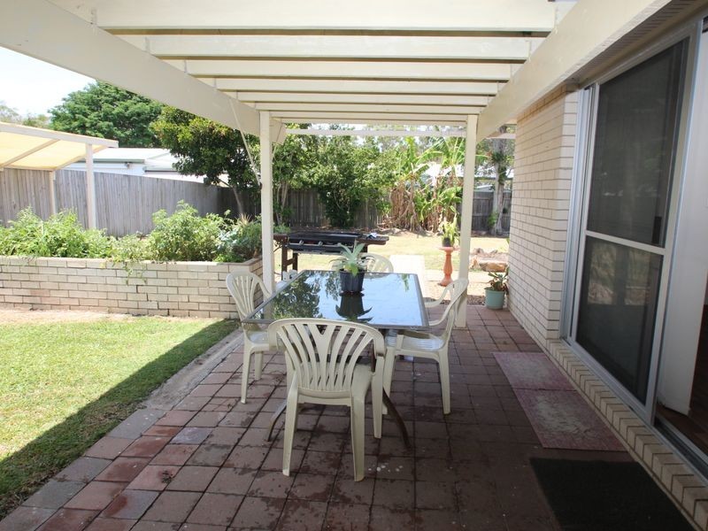 36 Drummond St, Urangan QLD 4655