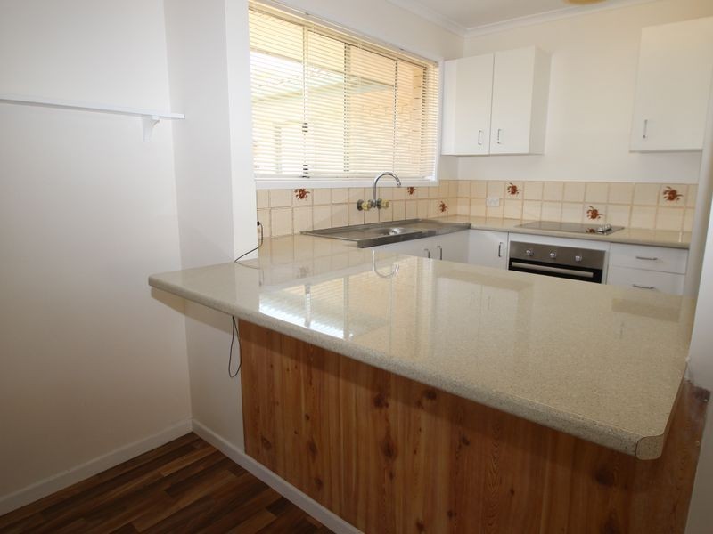 36 Drummond St, Urangan QLD 4655