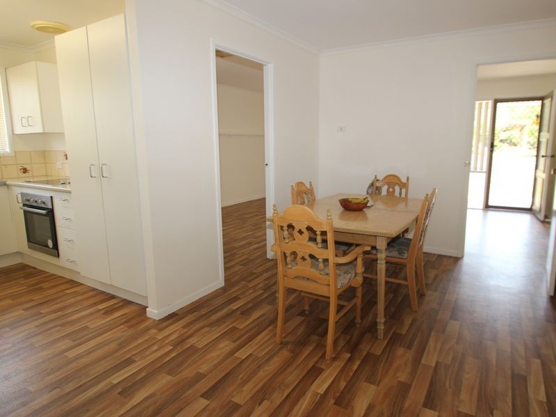 36 Drummond St, Urangan QLD 4655